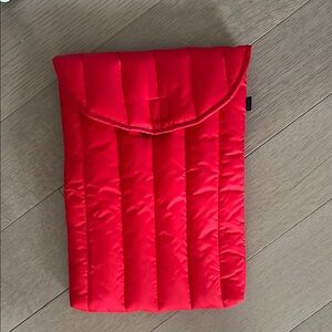 Baggu red  Quilted Laptop Sleeve